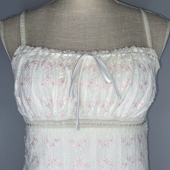 GARAGE Embroidered Mesh Mini Dress Women’s Medium - Picture 4 of 8